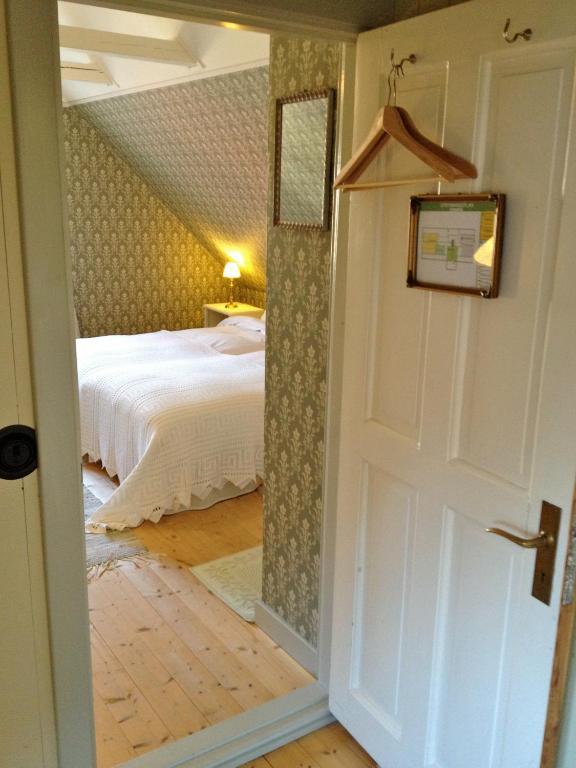 Vildrosor & Hoens Hagstad Chambre photo