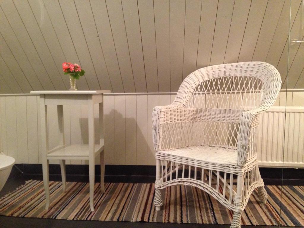Vildrosor & Hoens Hagstad Chambre photo