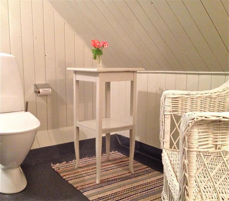 Vildrosor & Hoens Hagstad Chambre photo