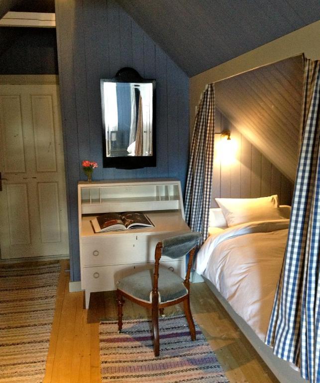 Vildrosor & Hoens Hagstad Chambre photo