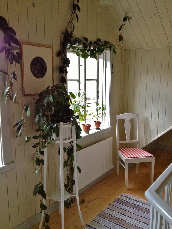 Vildrosor & Hoens Hagstad Extérieur photo
